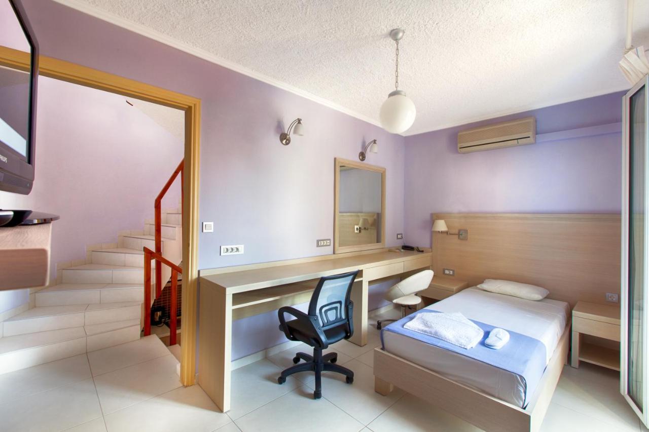 Giorgi'S Blue Apartments Kalathas Cameră foto