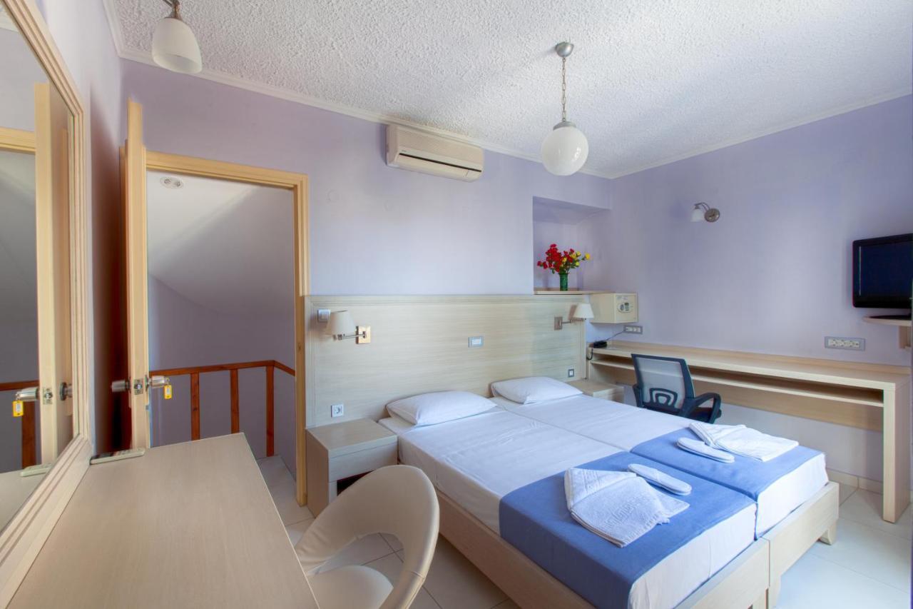 Giorgi'S Blue Apartments Kalathas Cameră foto