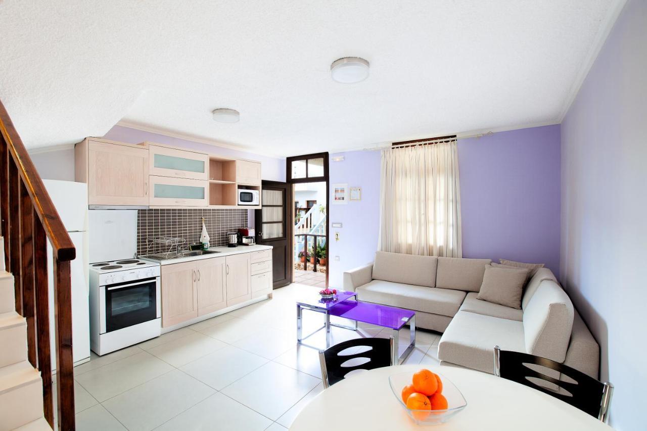 Giorgi'S Blue Apartments Kalathas Cameră foto